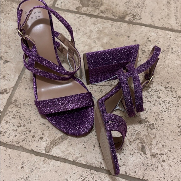 Elegant Purple Glitter Women's Sandals - Picture 2 of 3